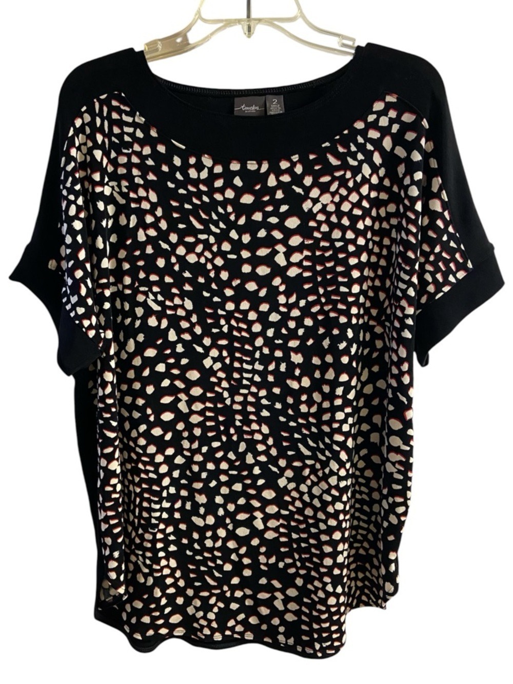 Chico’s Travelers Black Short Sleeve Pullover Top with tossed dots Large NWT